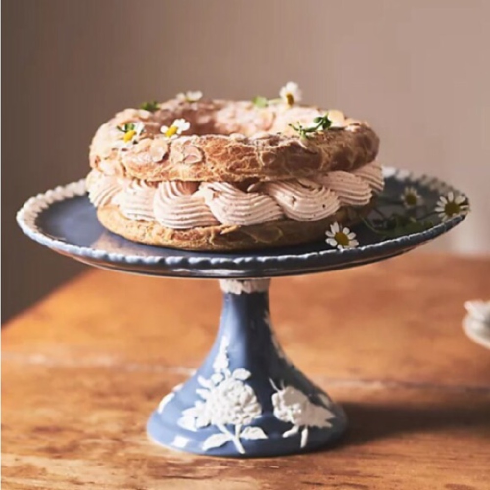 RARE Anthropologie Turkuaz Kitchen Posy Cake Stand Handpainted Glazed NIB  NWT